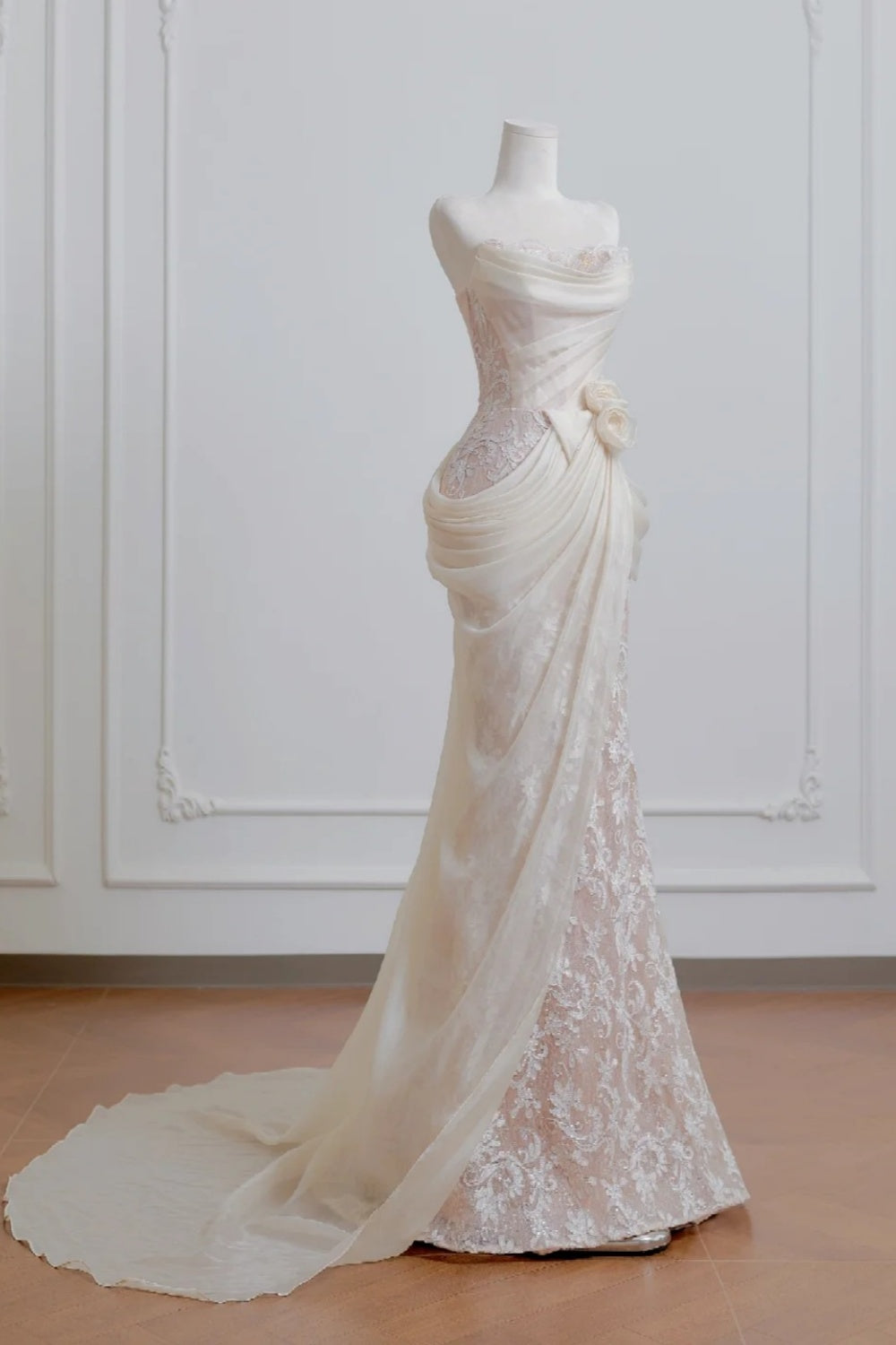 🤍🤍 Exquisite And Romantic Lace Fishtail Long Wedding Dress, Bridal Gown NV6582