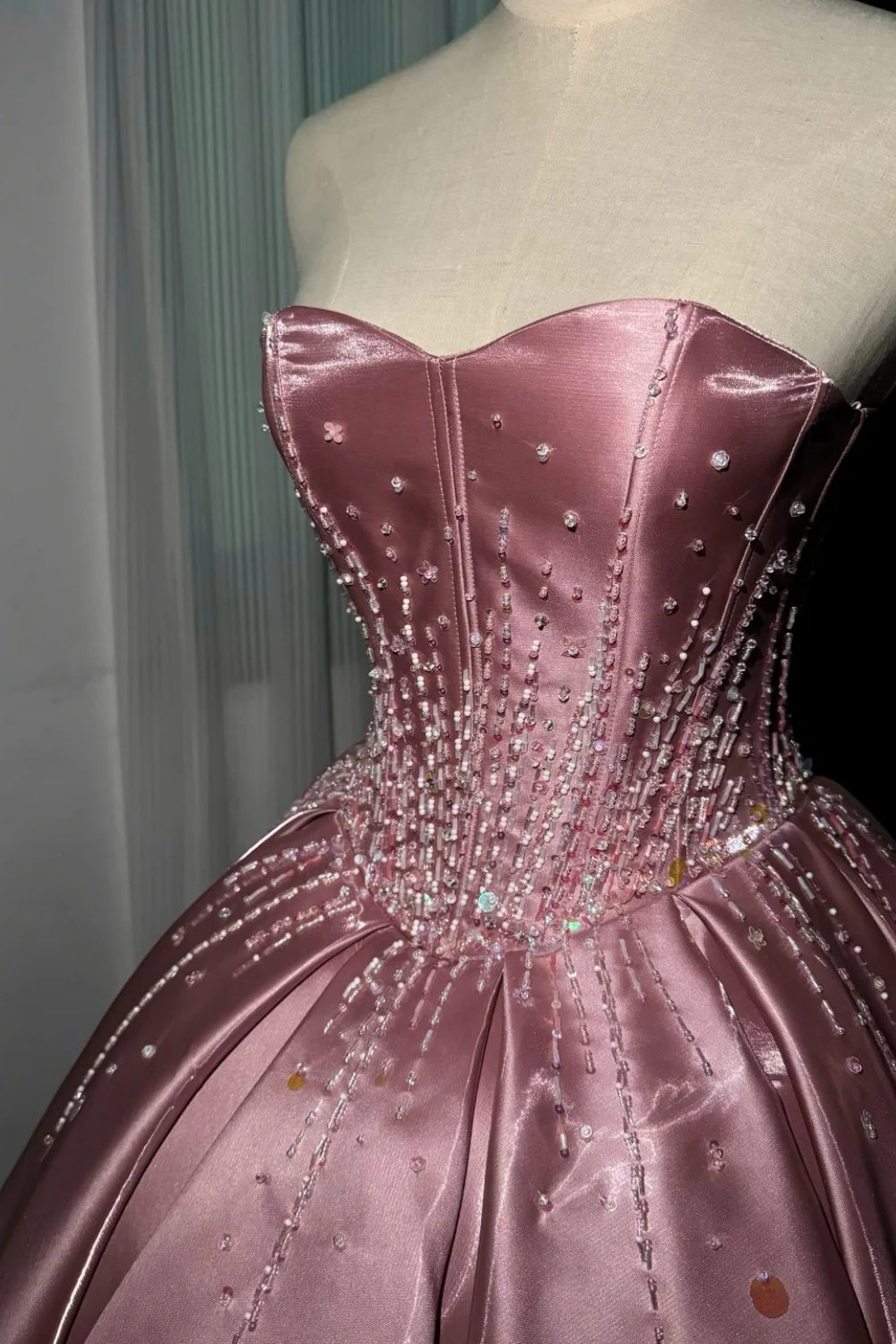 Advanced And Exquisite Evening Gown, Elegant Gown NV6722