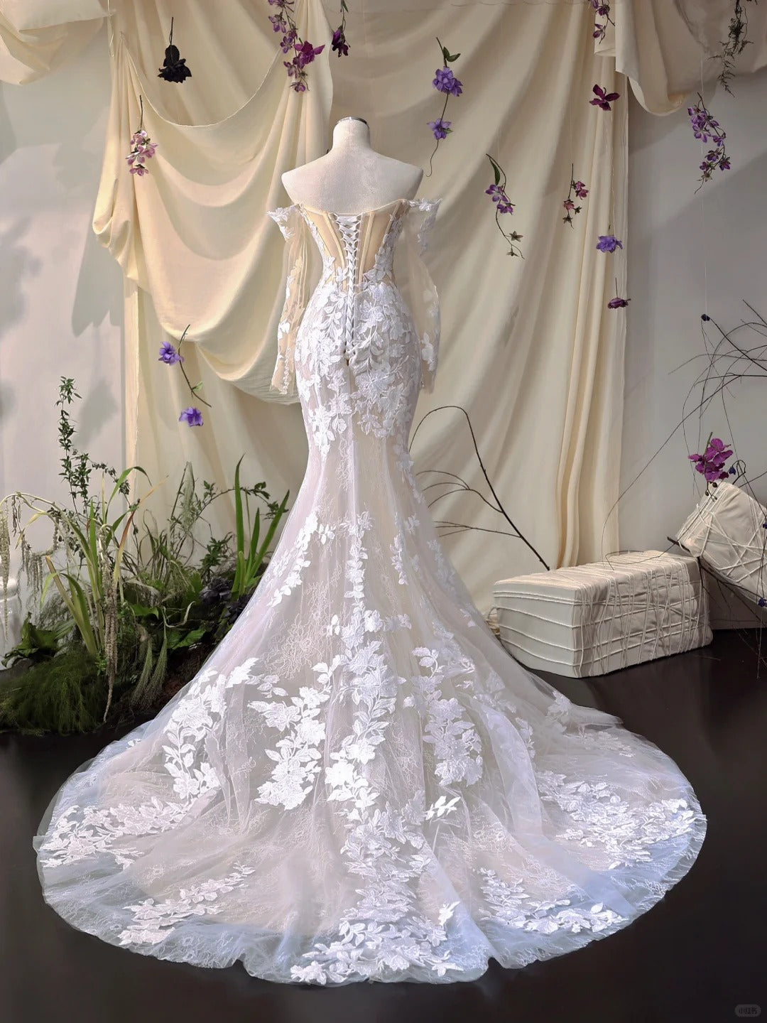 White floral applique lace long sleeves long mermaid slim fit floor length ball gown evening gown wedding dress nv4435