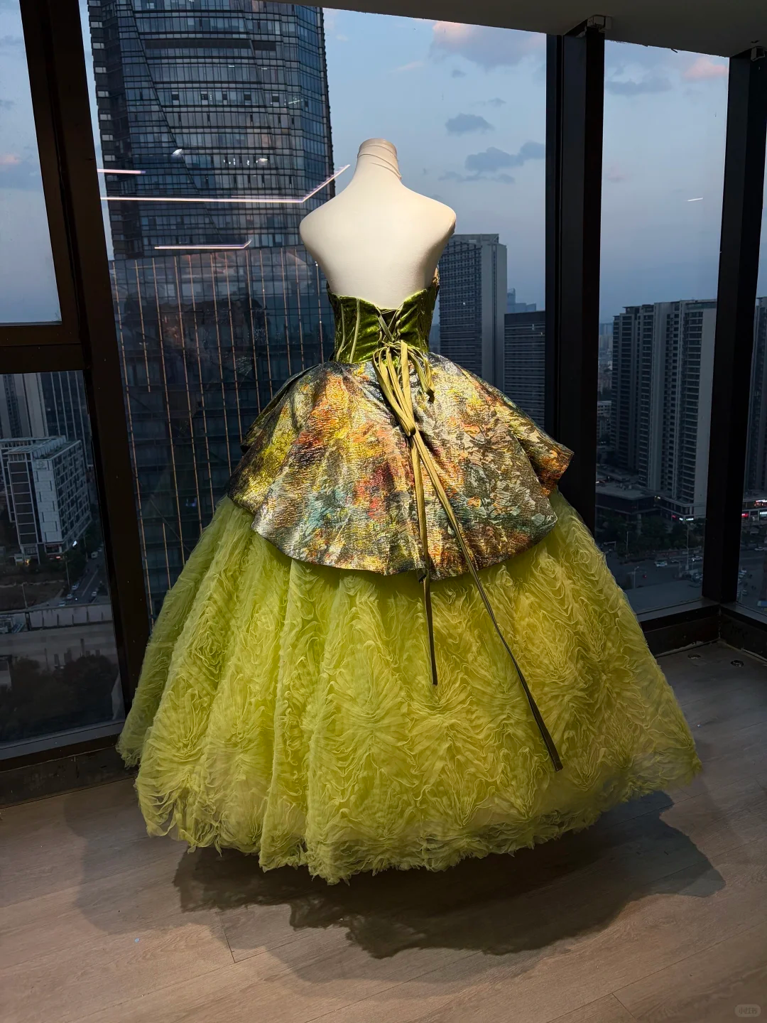 Strapless Lime Green Vintage Ball Gown Metallic Oil Painting Jacquard Overskirt Ruffle Tulle Prom Dress  NV7031