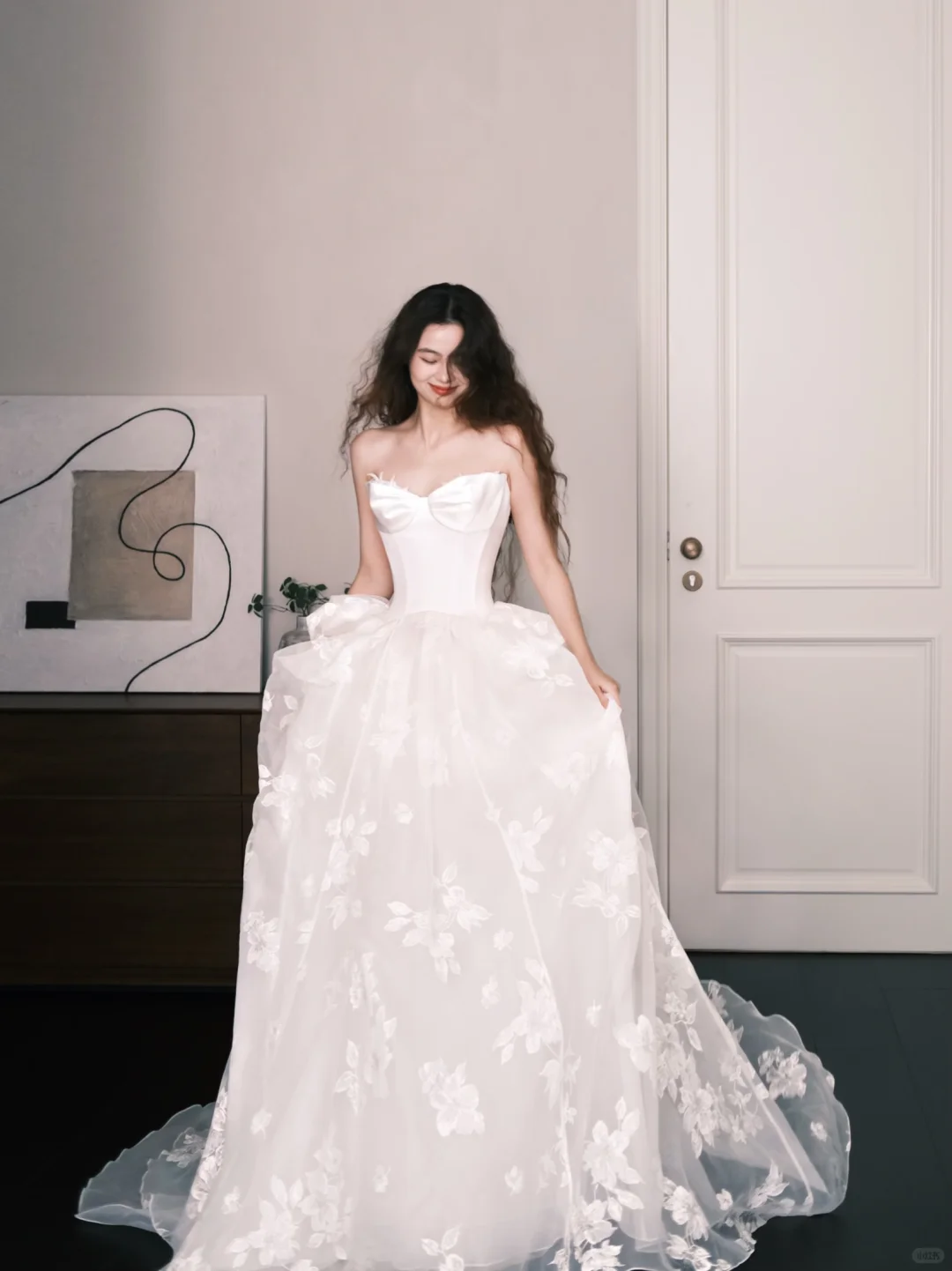 Sweetheart Strapless Boned Tulle Wedding Dress with 3D Flower Appliques  NV7373