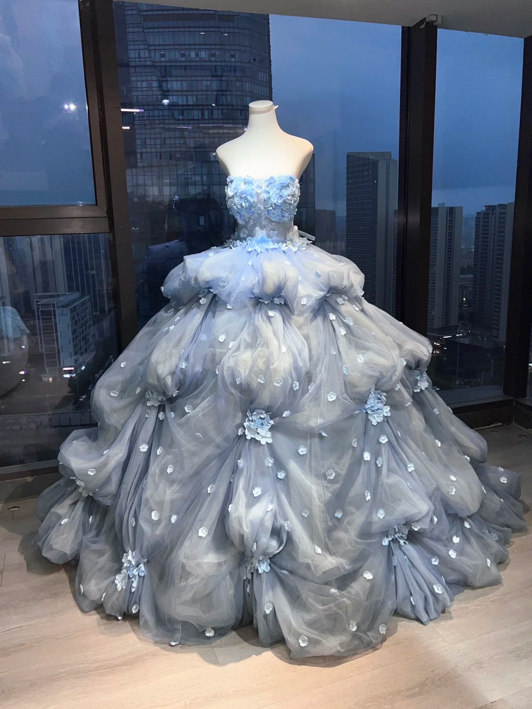 Dusty Blue Strapless Princess Evening Gown 3D Flowers Cloud Ruffled Tulle Voluminous Ball Skirt Long Prom Dress  NV7020
