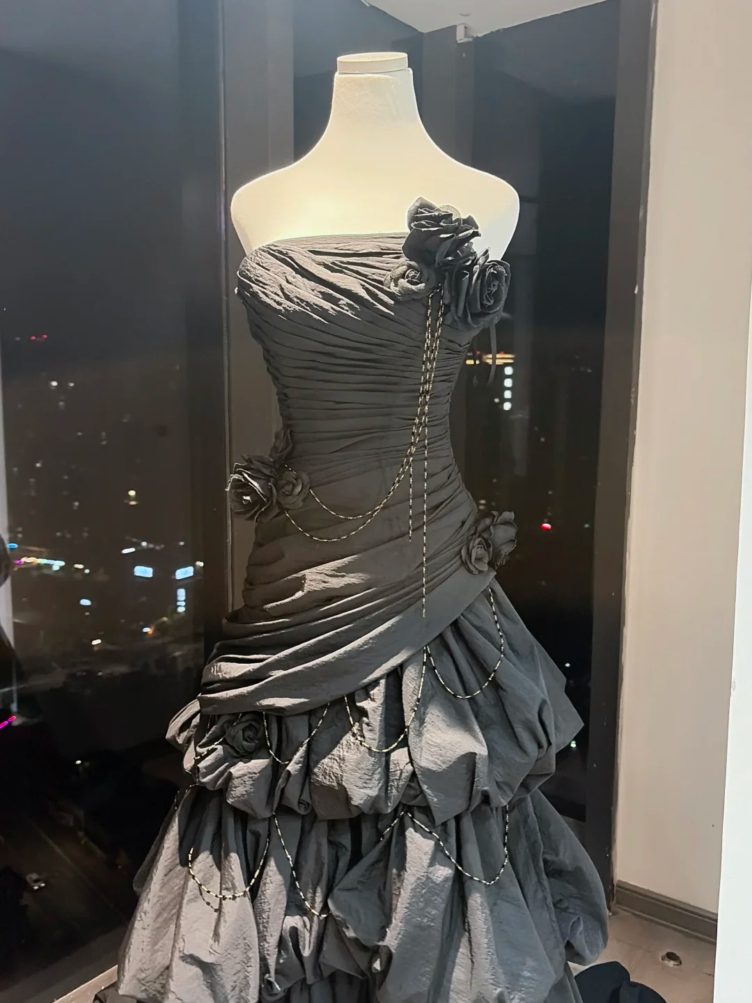 Black Strapless Vintage Formal Gown Ruched 3D Rose Bubble Tiered Long Train Evening Dress  NV6964