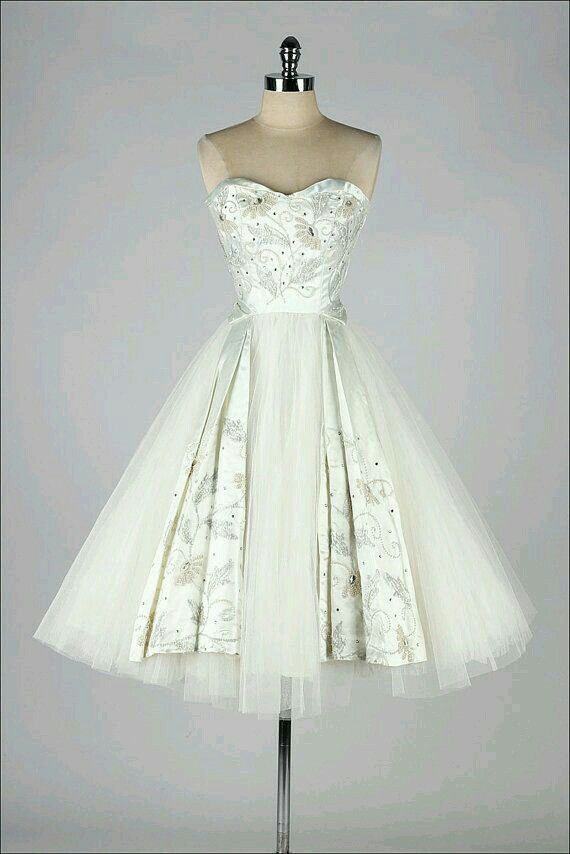 NiceVestidos--Light Green Floral Short Tulle Midi/Crop Homecoming Dress Nv5593
