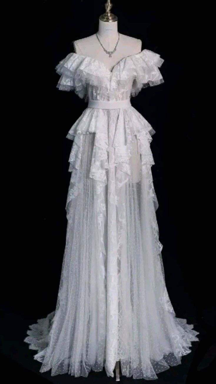 French Romantic Light Wedding Dress: Tulle Polka Dot, Train Skirt, Outdoor Engagement Dress NV6420