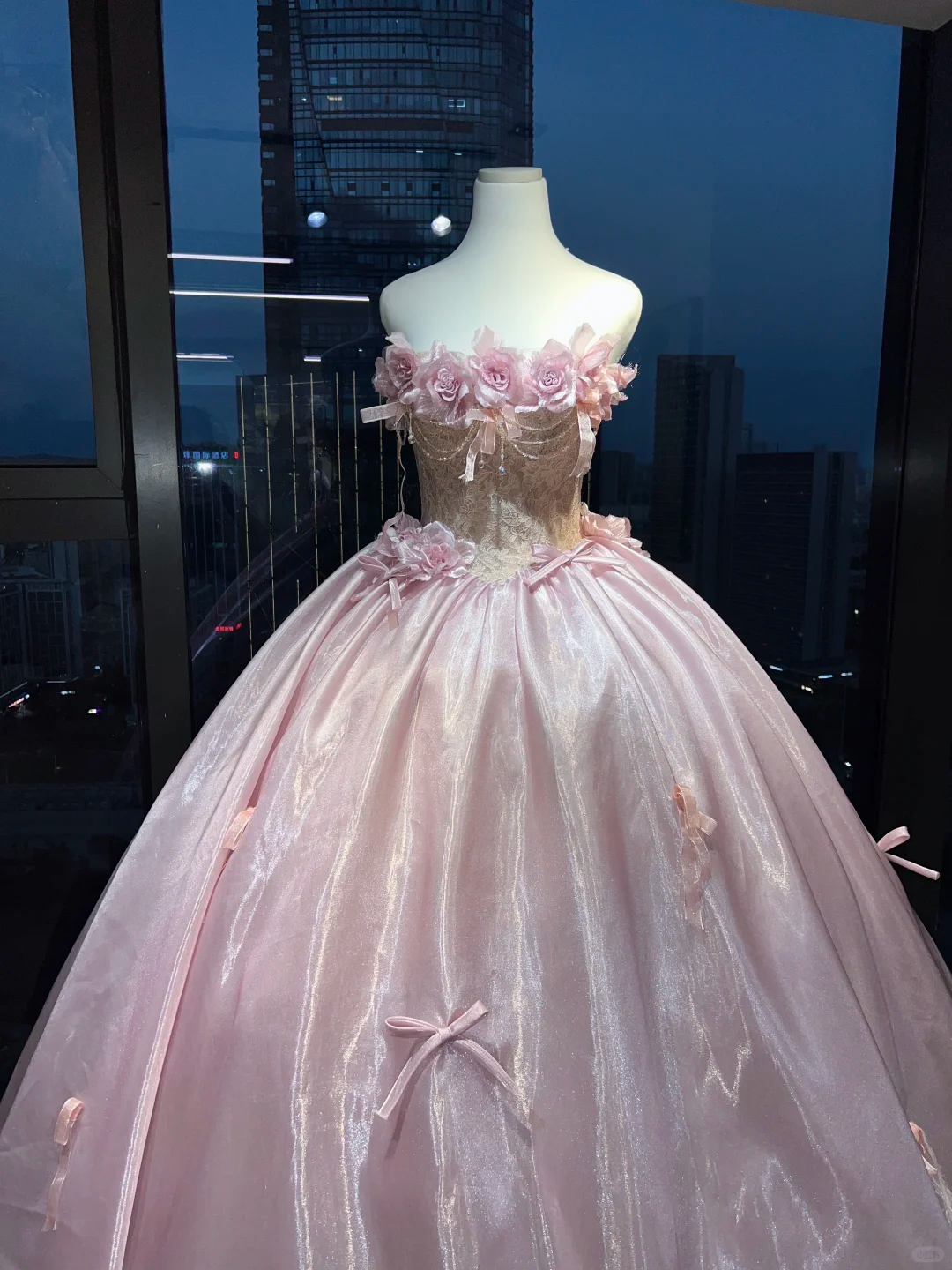 Light Pink Strapless Princess Evening Gown 3D Roses Lace Boned Shimmer Organza Big Ball Skirt Long Prom Dress  NV7021