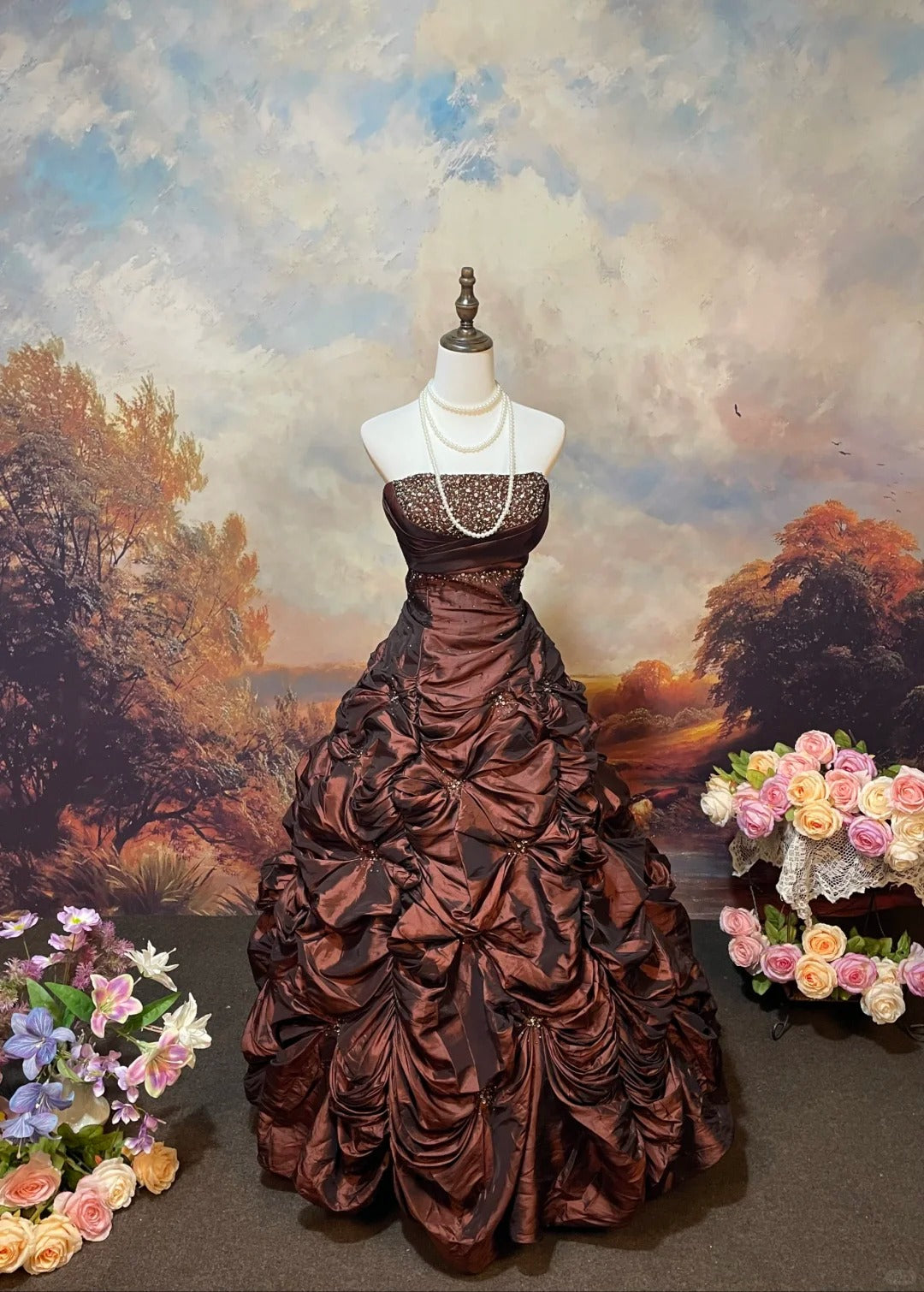 Brown Gorgeous Noble Exquisite Beaded Satin Floor-Length Vintage Long Ball Gown nv5153