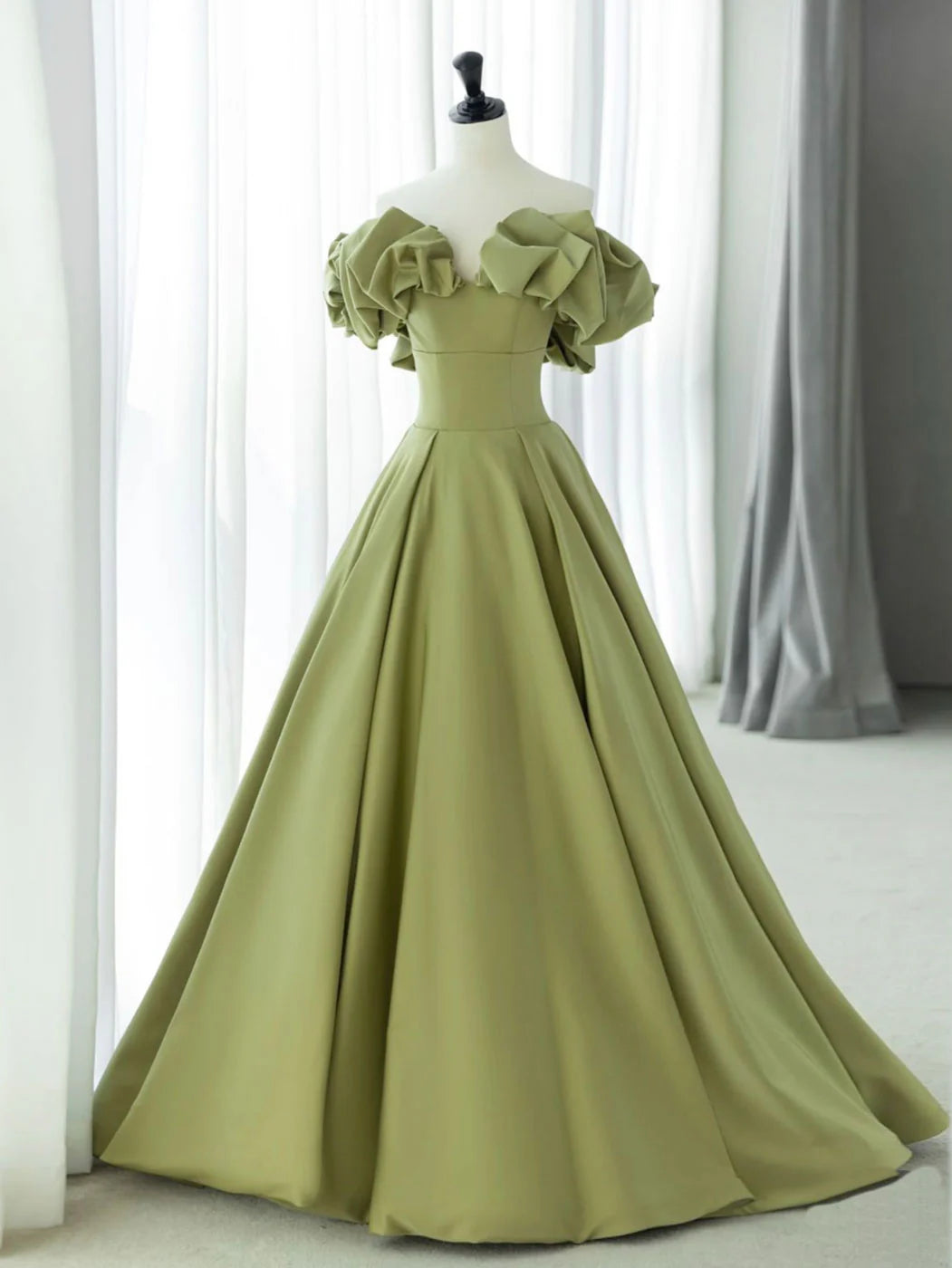 Green A-Line Satin Long Ball Gown Evening Dress nv2164