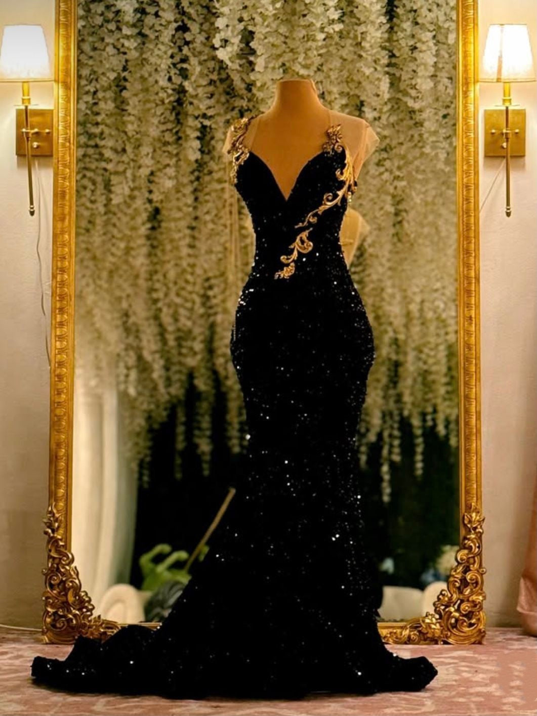NiceVestidos-Black, Glamorous, Long Sequined Evening Gown With Delicate Gold Embellishments. NV6098