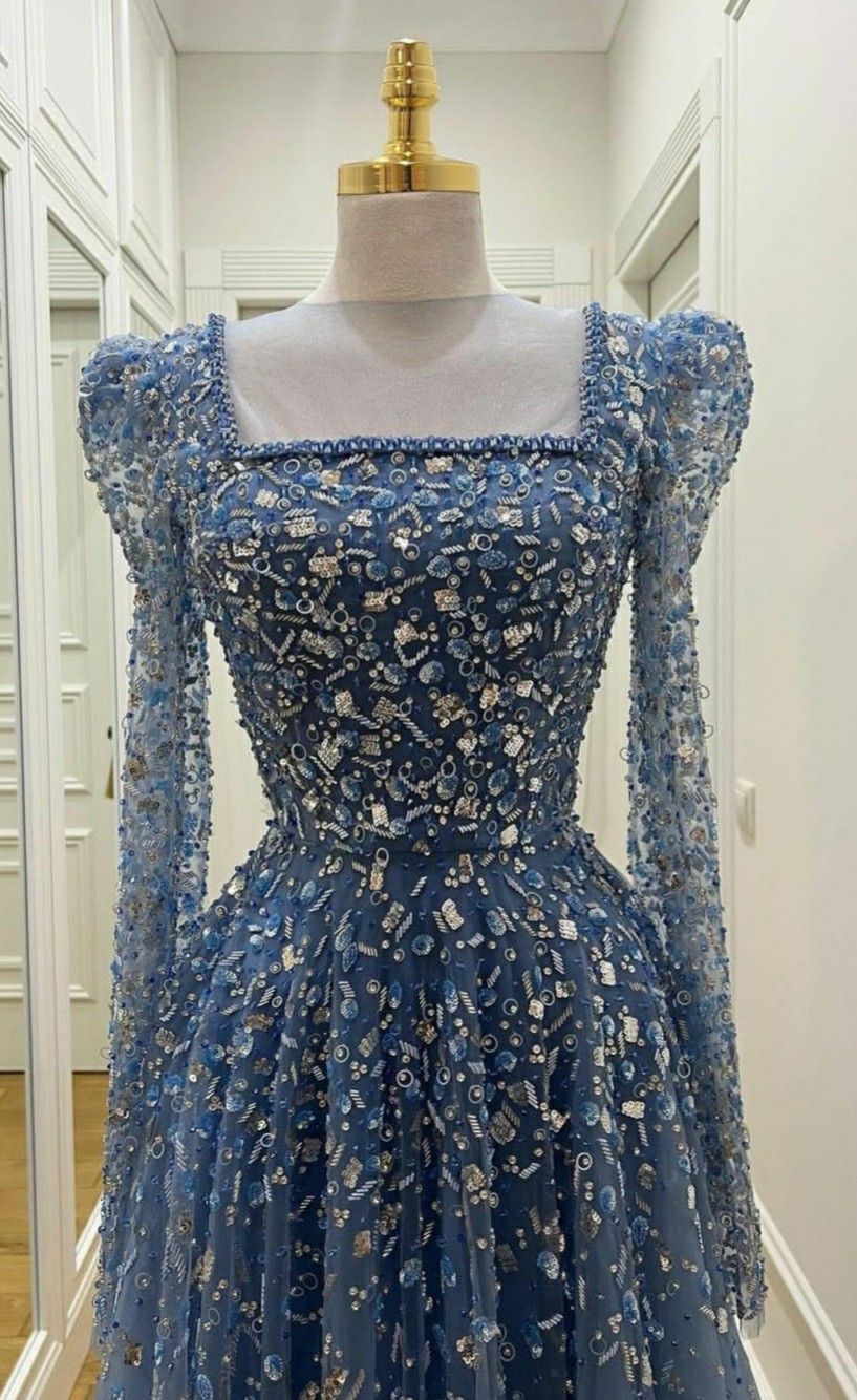 NiceVestidos – Blaues, luxuriöses, exquisit perlenbesetztes langes Tüll-Abendkleid NV6072