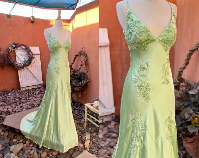 Sage Green Vintage V Neck Beaded Long Party Dress Evening Gown Prom Dress nv2045