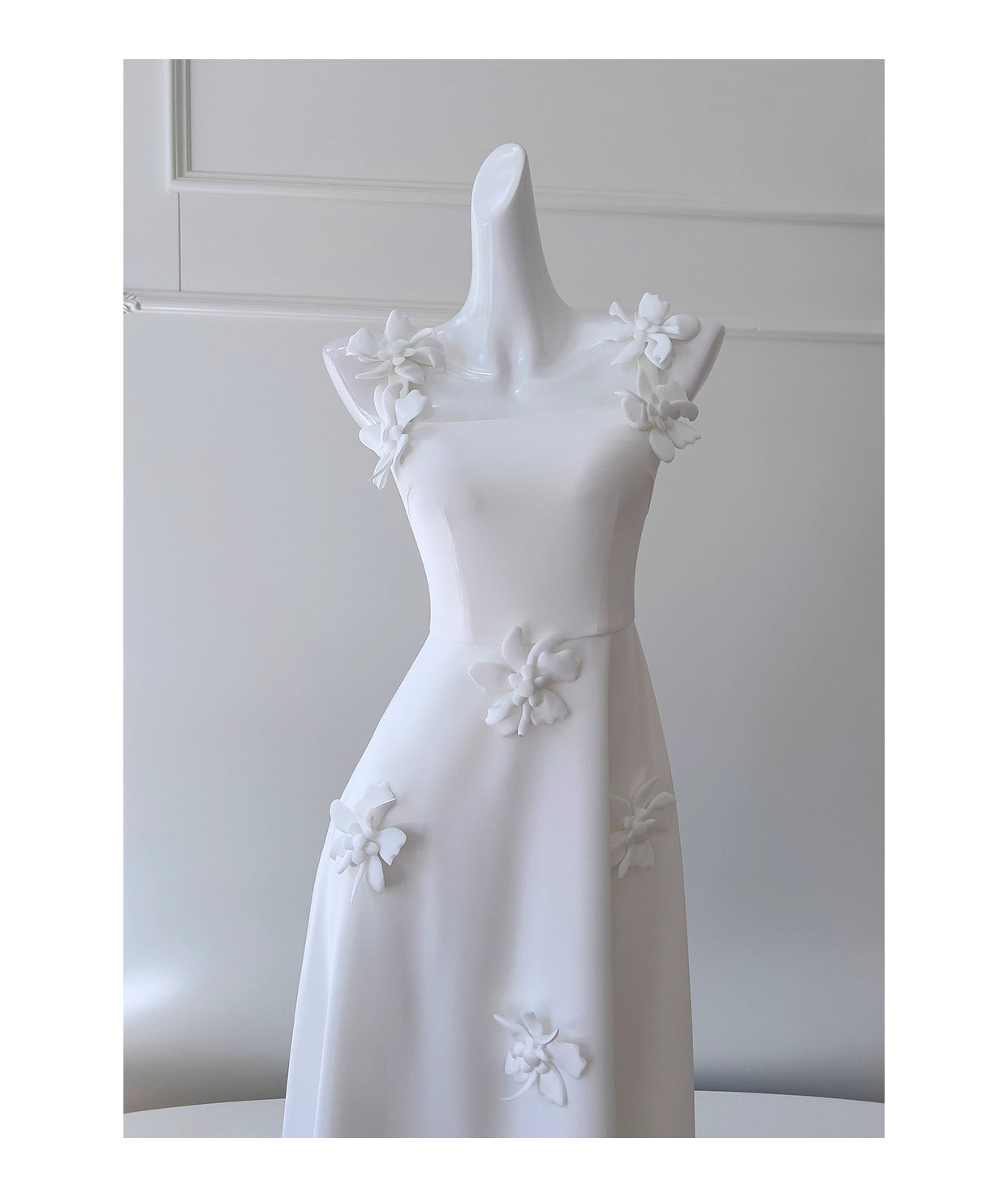 NiceVestidos-Homecoming Dress White Suspender Flower Dress Waist Slimming French Retro Summer Dress For Women nv5556