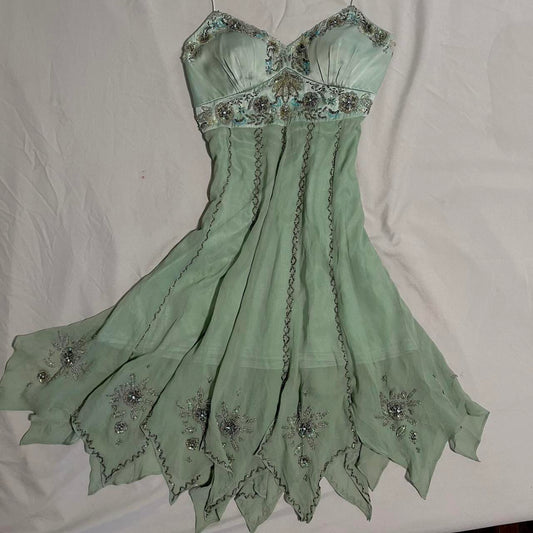NiceVestidos--Green Delicate Beaded Floral Short Chiffon Homecoming Dress NV5688