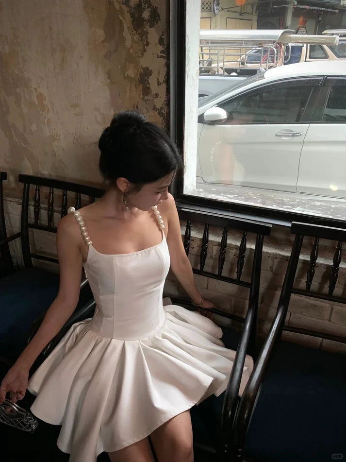 White Fashion Pearl Elegant Short Satin Homecoming Dress Prom Dress Party Dress nv4807