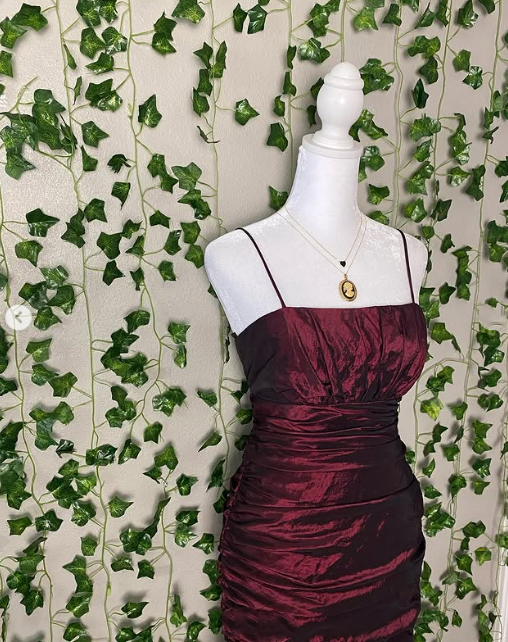 Burgundy Retro Fashion Elegant Spaghetti Strap Long Satin Formal Prom Dress Party Dress Evening Gown nv3632