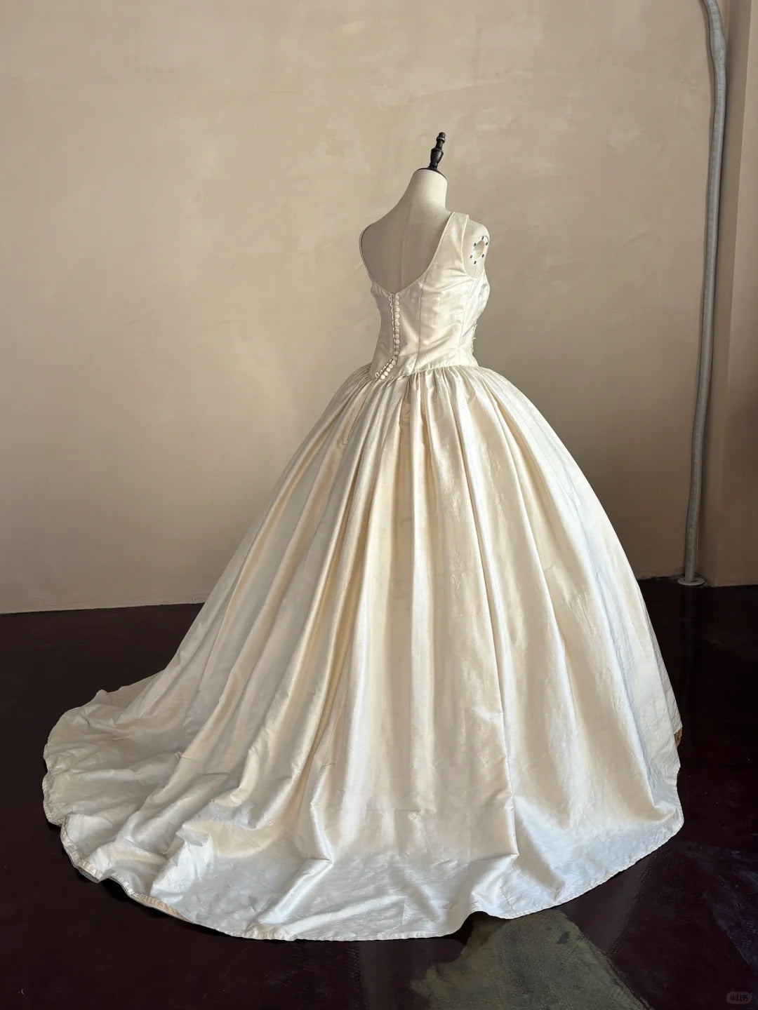 Ivory White Floral Beaded Long Satin Ball Gown Evening Gown Wedding Dress nv4439