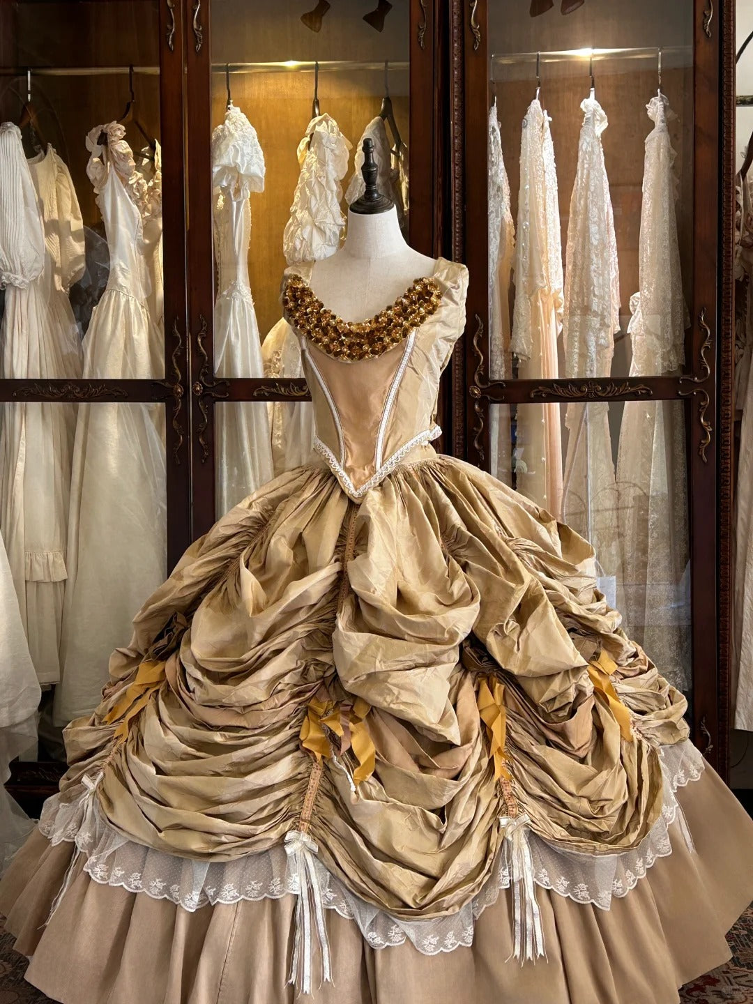 Yellow princess pleated gold rose handmade beads noble and beautiful fairy tale pure beauty long satin ball gown evening gown wedding dress nv4440