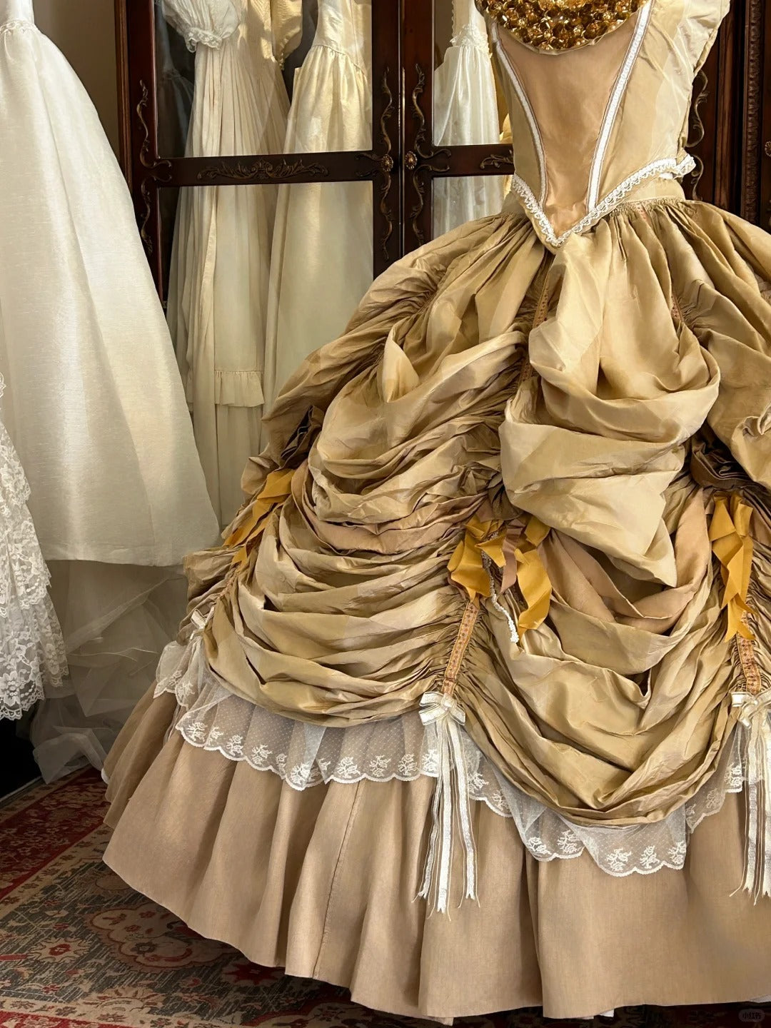 Yellow princess pleated gold rose handmade beads noble and beautiful fairy tale pure beauty long satin ball gown evening gown wedding dress nv4440