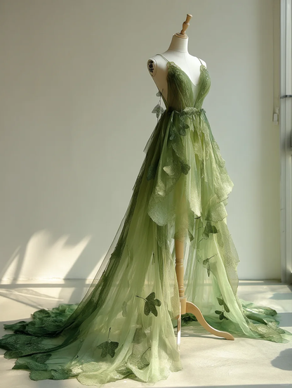 Gradient Green Fairy Tulle Gown with Spaghetti Strap and Maple Leaf Appliqué  NV7498