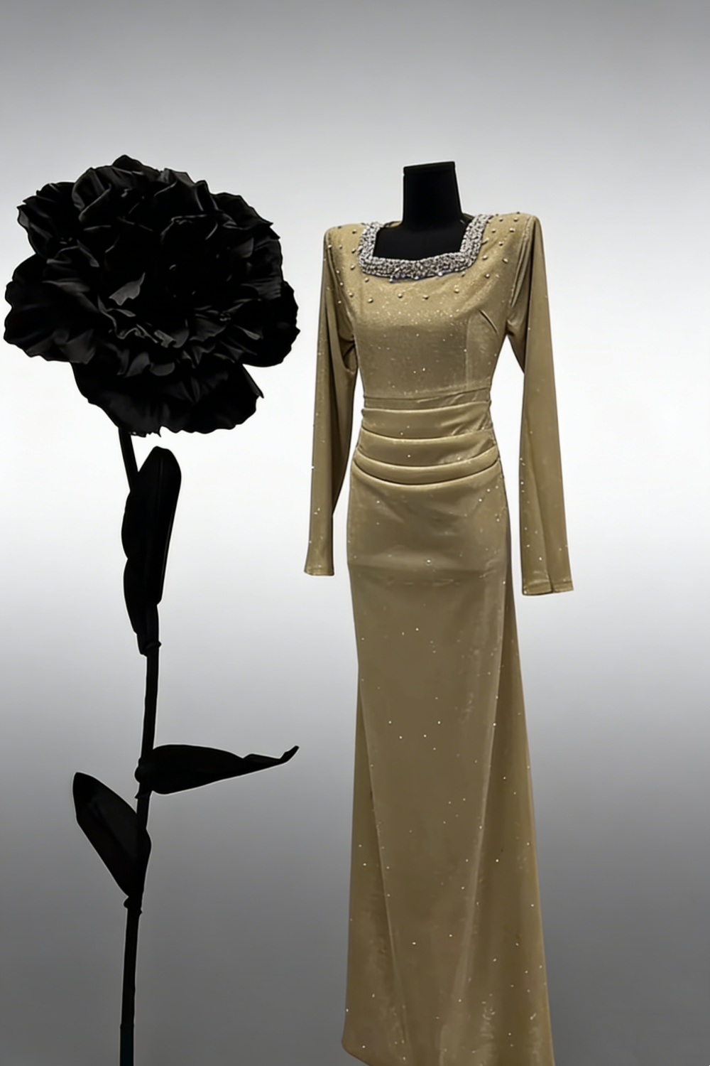 Robe longue sirène vintage de luxe, or champagne scintillant, col carré et cristaux NV6799