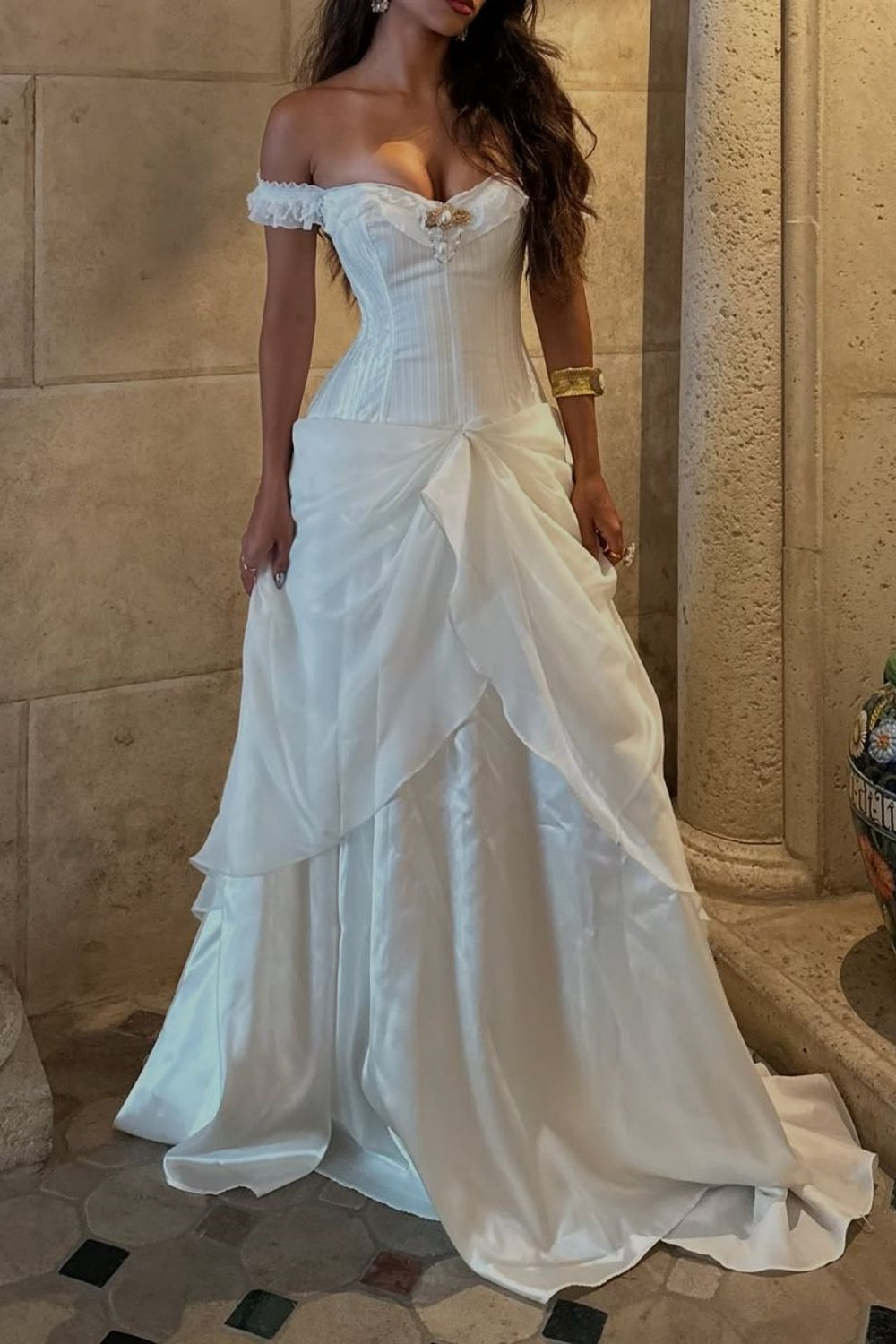 NiceVestidos-Black Retro-Style Long Ball Gown NV6113