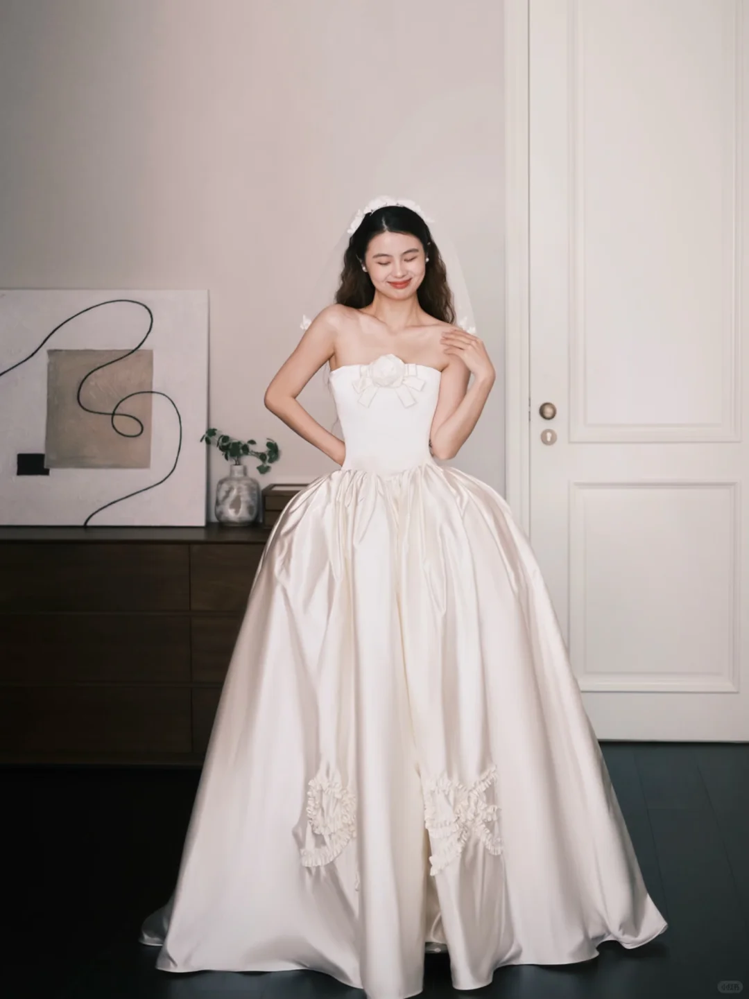 Strapless Satin Princess Ballgown Wedding Dress with 3D Bow Flower  NV7369