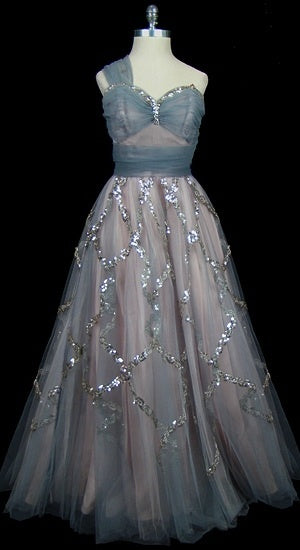NiceVestidos--One sleeved Light Grey Tulle Sequin Decorated A line Floor length Evening Dress NV5781