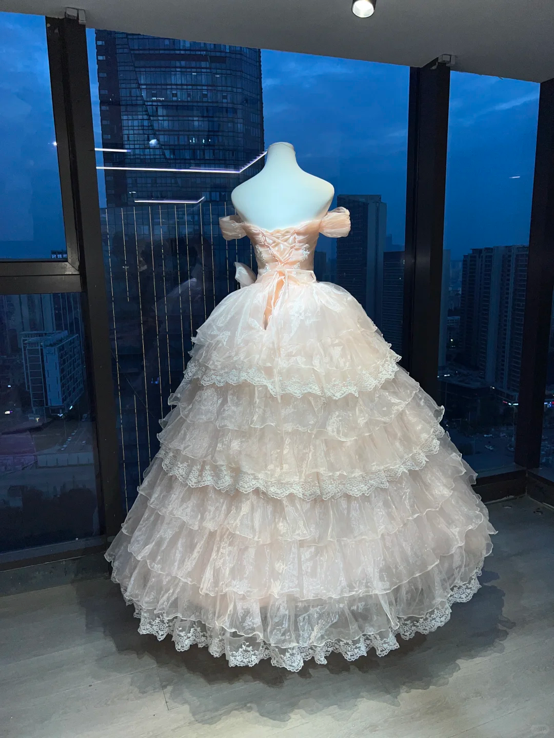 Off Shoulder Light Pink Princess Prom Dress Puff Sleeve Lace Tiered Tulle Ball Gown With Big Bow  NV6987